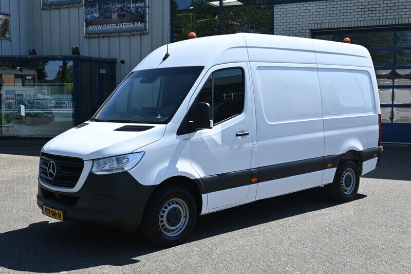 Wit Gebruikt 2021 Mercedes Sprinter Van | € 27.950 (Iets duurder) - Afbeelding 1/4