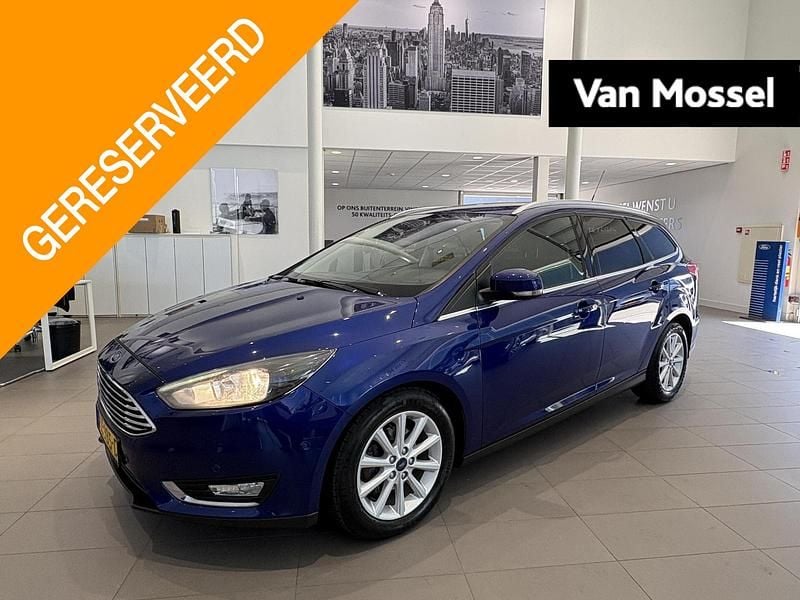 Blauw Gebruikt 2016 Ford Focus Titanium Stationwagen | € 9.295 (Eerlijke prijs) - Afbeelding 1/4