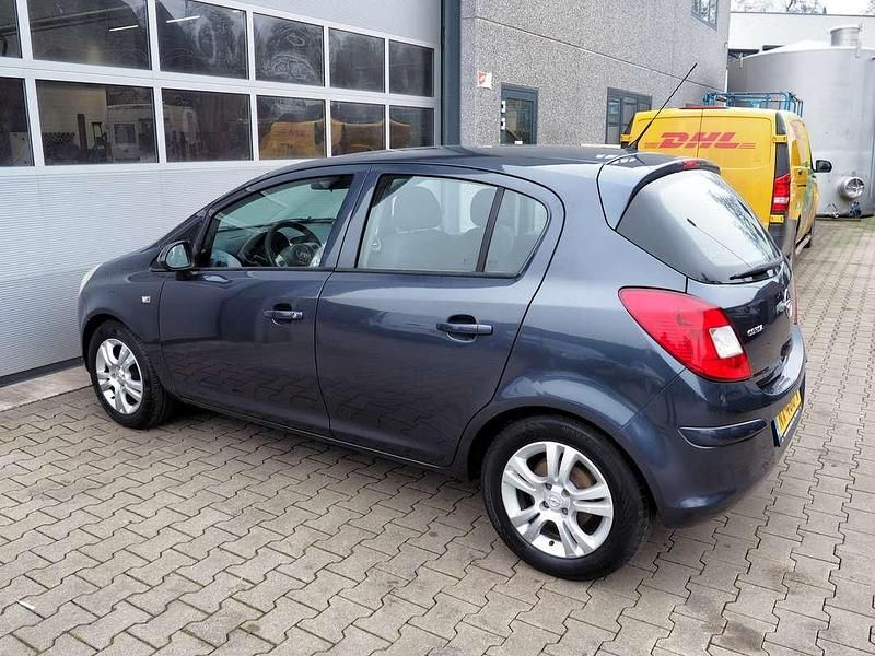 Occasion Opel Corsa Essentia 80 PK (58 kW) 2008 Blauw Hatchback