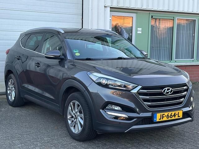 Occasion Hyundai Tucson Comfort 116 PK (85 kW) 2016 Grijs (metallic) SUV