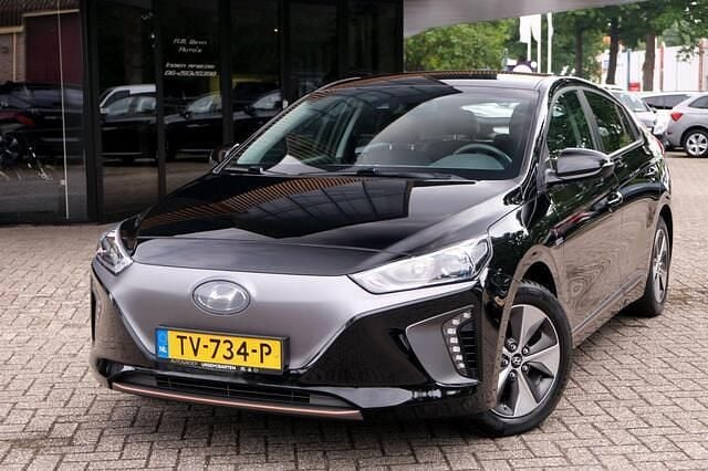 Zwart Gebruikt 2018 Hyundai Ioniq Comfort Sedan | € 11.950 (Goede deal) - Afbeelding 1/4