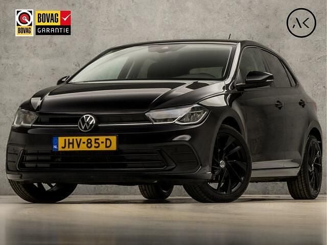 Zwart Gebruikt 2023 VW Polo Sportline Hatchback | € 21.945 (Goede deal) - Afbeelding 1/4