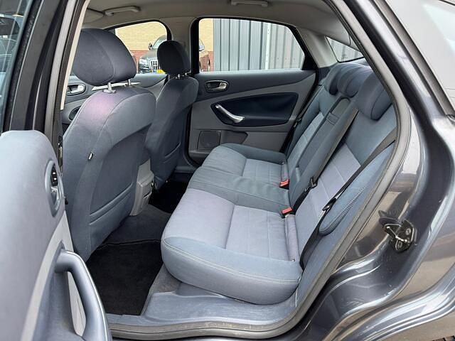 Occasion Ford Mondeo Titanium 160 PK (117 kW) 2008 Grijs Sedan