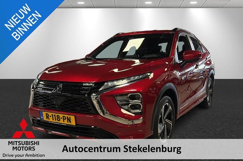 Rood Gebruikt 2022 Mitsubishi Eclipse SUV | € 25.540 (Goede deal) - Afbeelding 1/4
