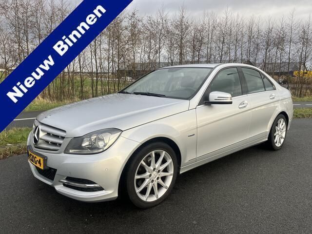 Grijs Gebruikt 2011 Mercedes C180 Avantgarde Sedan | € 10.900 (Eerlijke prijs) - Afbeelding 1/4