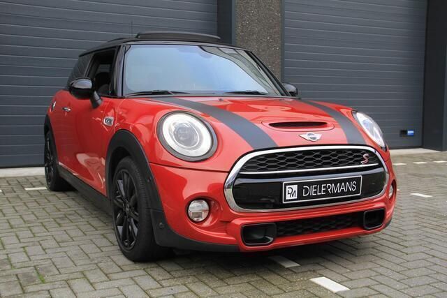 Occasion Mini Cooper S Business 192 PK (141 kW) 2015 Rood Hatchback