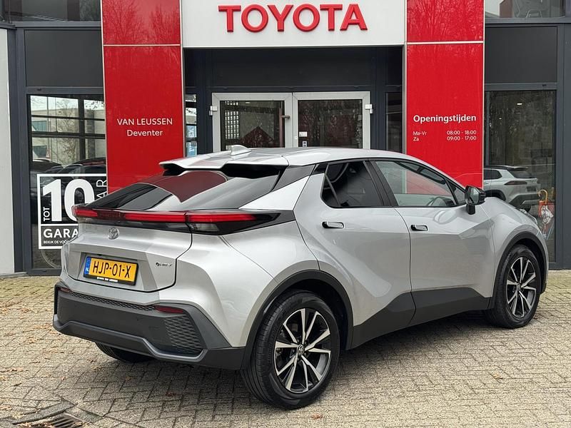 Occasion Toyota C-HR 140 PK (102 kW) 2025 Grijs SUV