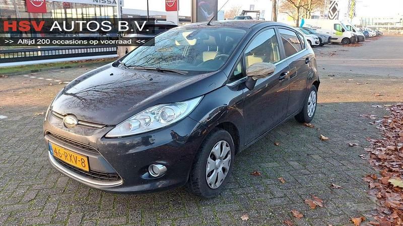 Zwart Gebruikt 2011 Ford Fiesta Titanium Hatchback | € 1.650 - Afbeelding 1/3