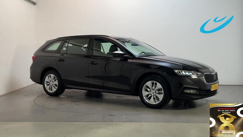 Zwart Gebruikt 2020 Skoda Octavia Business Line Stationwagen | € 18.650 (Eerlijke prijs) - Afbeelding 1/4