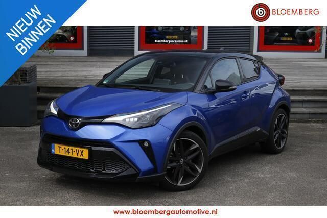 Blauw Gebruikt 2023 Toyota C-HR Sport SUV | € 32.900 - Afbeelding 1/4