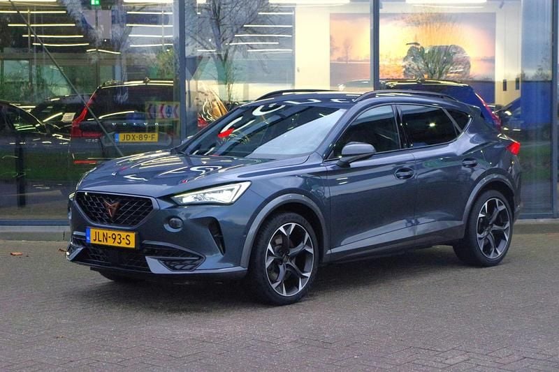 Grijs (metallic) Gebruikt 2022 Cupra Formentor VZ2 SUV | € 26.950 (Eerlijke prijs) - Afbeelding 1/4