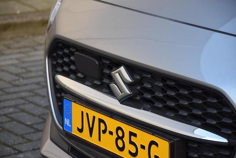 Occasion Suzuki Swift 83 PK (61 kW) 2022 Grijs Hatchback