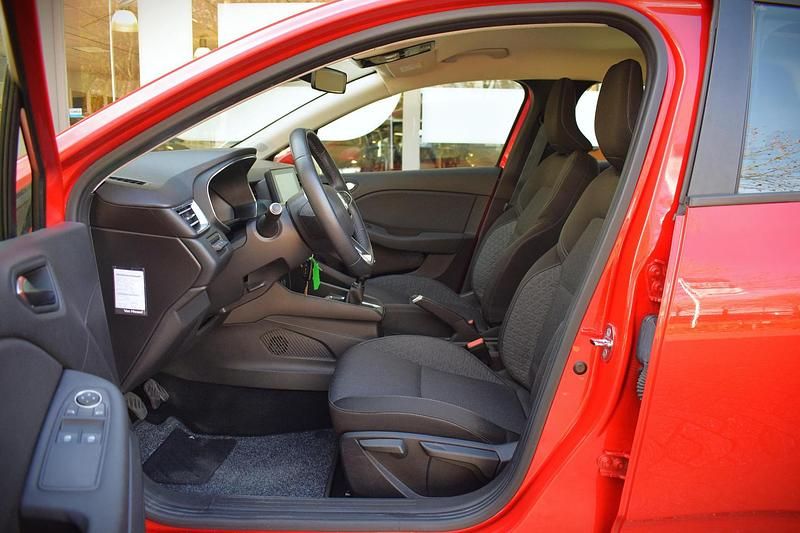 Occasion Renault Clio V Zen 2020 Rood Hatchback