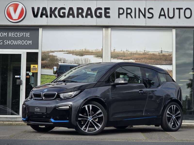 Grijs, metallic lak Gebruikt 2022 BMW i3 Hatchback | € 18.900 (Super prijs) - Afbeelding 1/4