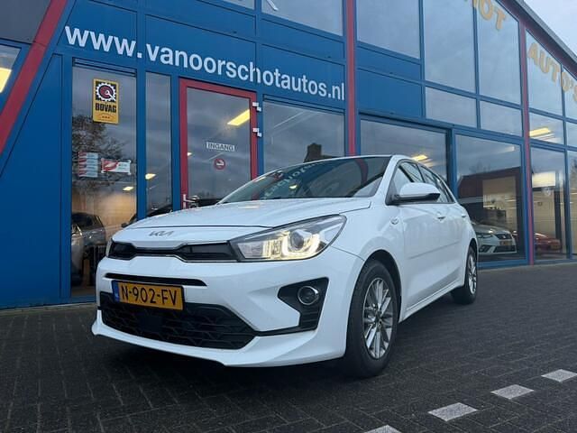 Wit Gebruikt 2021 Kia Rio Hatchback | € 13.750 (Goede deal) - Afbeelding 1/4