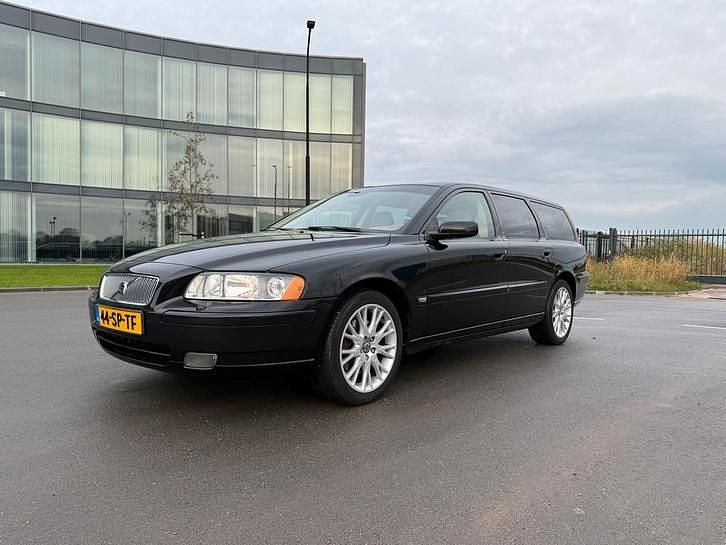 Gebruikt 2006 Volvo V70 Stationwagen | € 7.495 (Duur) - Afbeelding 1/4
