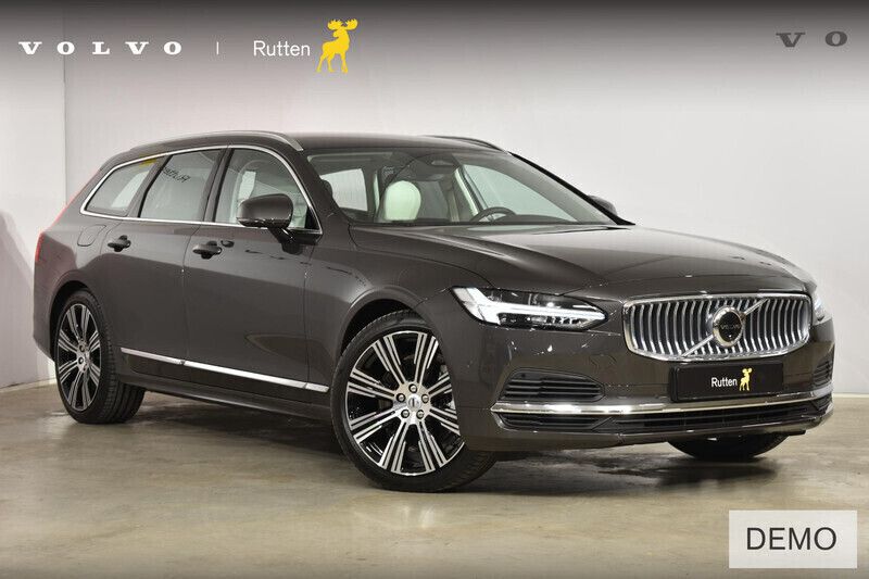Grijs Gebruikt 2024 Volvo V90 Plus Stationwagen | € 61.840 (Duur) - Afbeelding 1/4