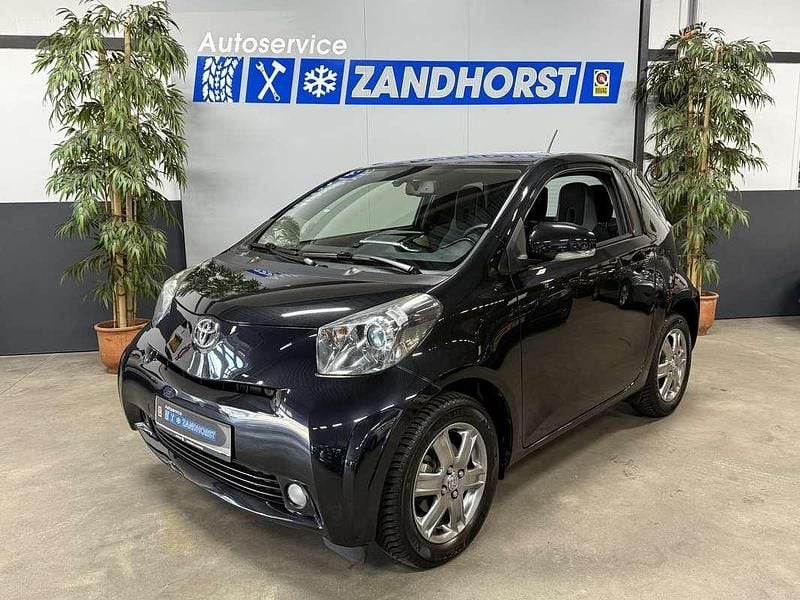 Zwart Gebruikt 2014 Toyota iQ Hatchback | € 6.995 (Duur) - Afbeelding 1/4