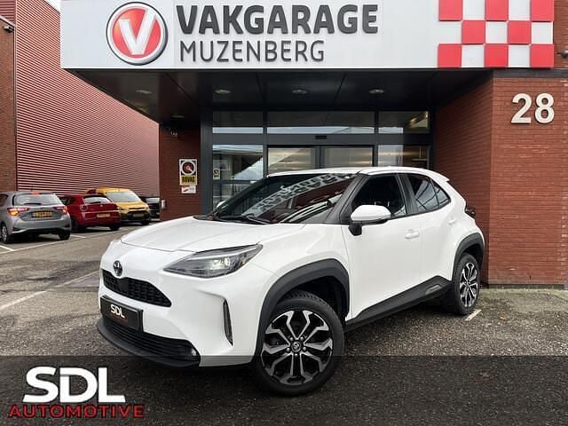 Wit Occasion 2021 Toyota Yaris Cross SUV | € 22.945 (Goede deal) - Afbeelding 1/4