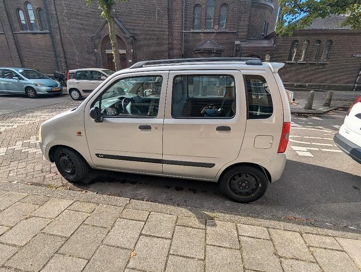 Occasion 2001 Suzuki Wagon R+ Stationwagen | € 1.000 (Goede deal) - Afbeelding 1/4