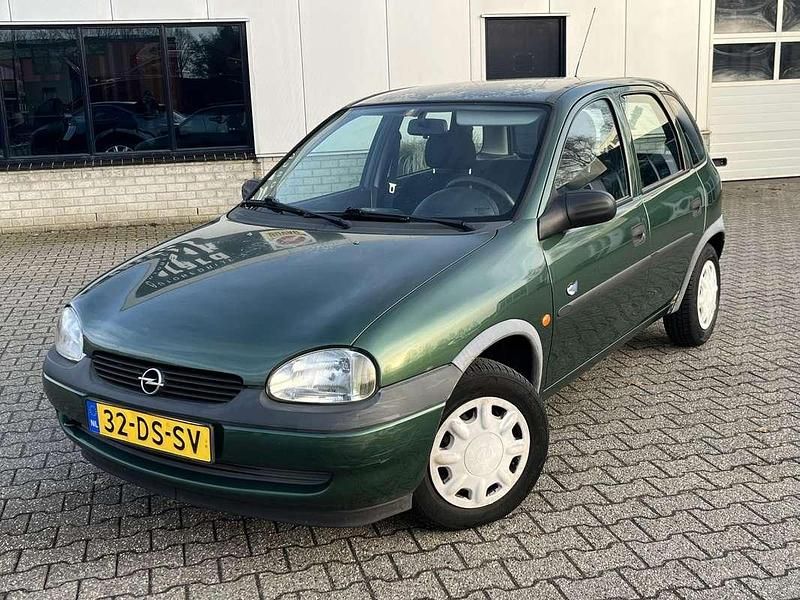 Occasion Opel Corsa 65 PK (47 kW) 1999 Groen Hatchback
