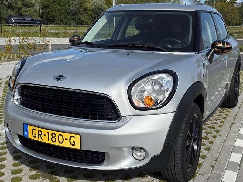 Zilver Gebruikt 2015 Mini One Countryman SUV | € 9.750 (Goede deal) - Afbeelding 1/4