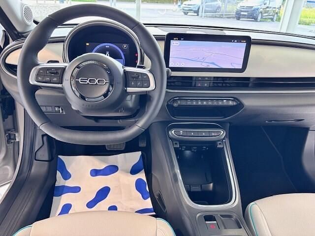 Occasion Fiat 600 La Prima 99 PK (72 kW) 2024 Grijs Sedan