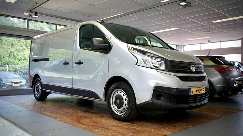Grijs Gebruikt 2020 Fiat Talento Van | € 16.950 (Eerlijke prijs) - Afbeelding 1/4