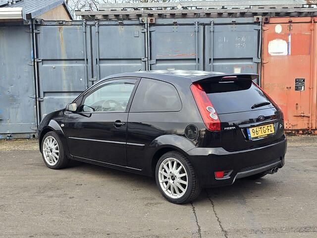 Occasion Ford Fiesta Ultimate 101 PK (74 kW) 2006 Zwart Hatchback