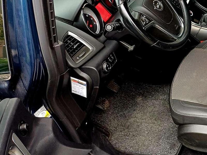 Blauw Gebruikt 2011 Opel Astra Cosmo Stationwagen | € 2.500 (Goede deal) - Afbeelding 1/4