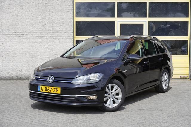 Zwart, metallic lak Gebruikt 2020 VW Golf VIII Highline Stationwagen | € 13.950 (Super prijs) - Afbeelding 1/4