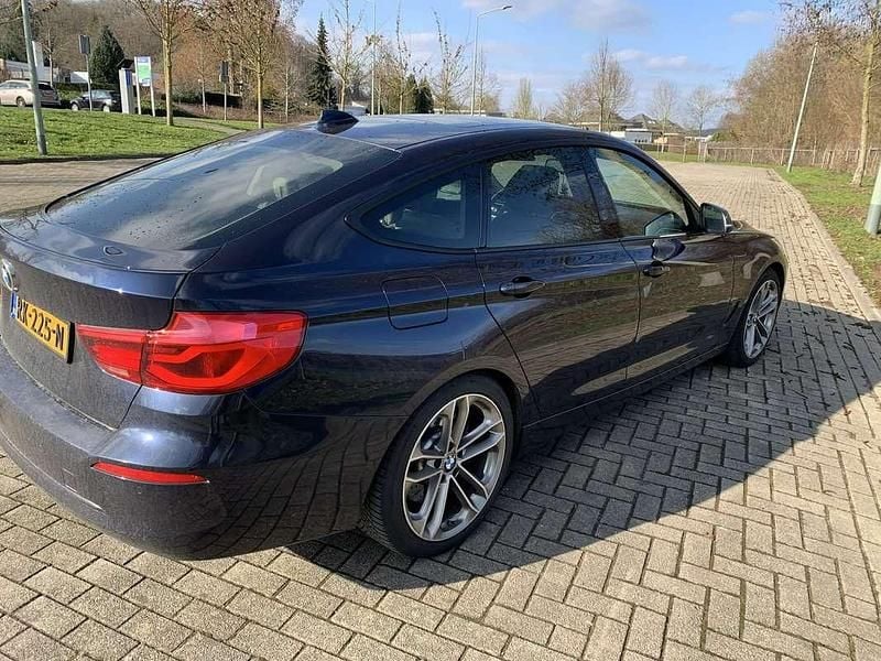 Occasion BMW 330 252 PK (185 kW) 2017 Blauw Sedan