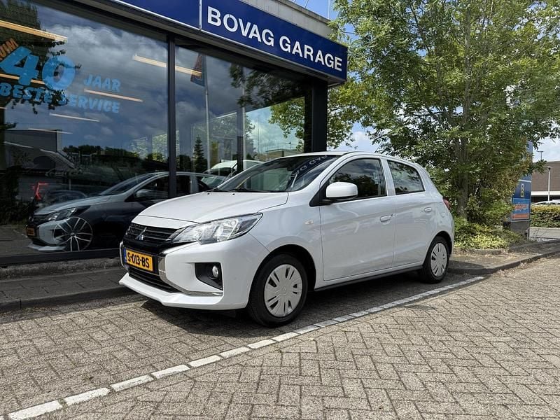 Wit Gebruikt 2023 Mitsubishi Space Star Hatchback | € 14.250 (Eerlijke prijs) - Afbeelding 1/4