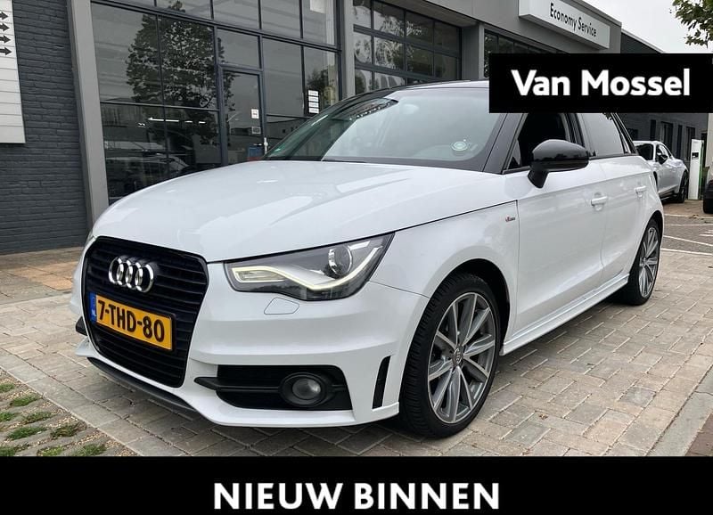 Wit Gebruikt 2014 Audi A1 Sportback Admired Hatchback | € 11.900 (Iets duurder) - Afbeelding 1/4