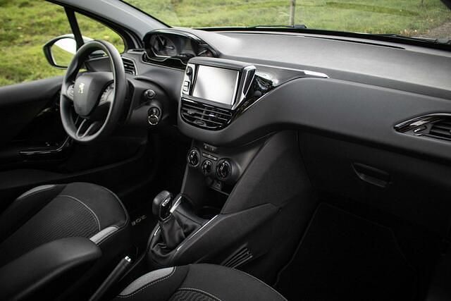 Occasion Peugeot 208 82 PK (60 kW) 2016 Wit Hatchback