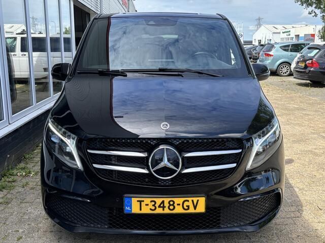 Occasion Mercedes V250 Avantgarde Edition 191 PK (140 kW) 2023 Zwart MPV