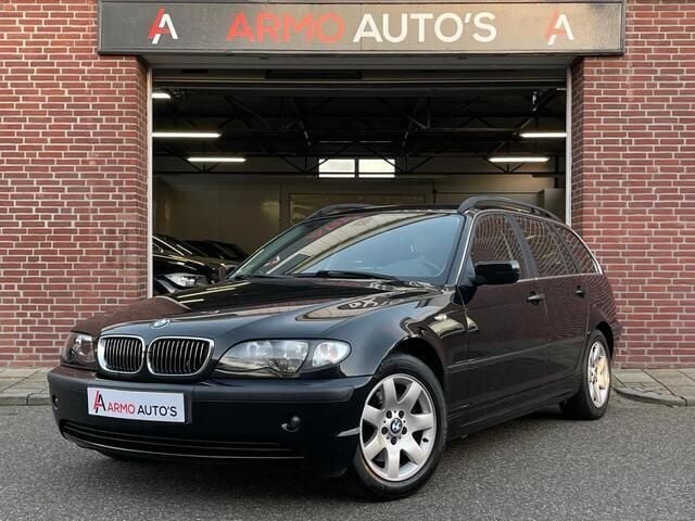 Zwart Gebruikt 2002 BMW 320 Executive Stationwagen | € 5.250 (Eerlijke prijs) - Afbeelding 1/4