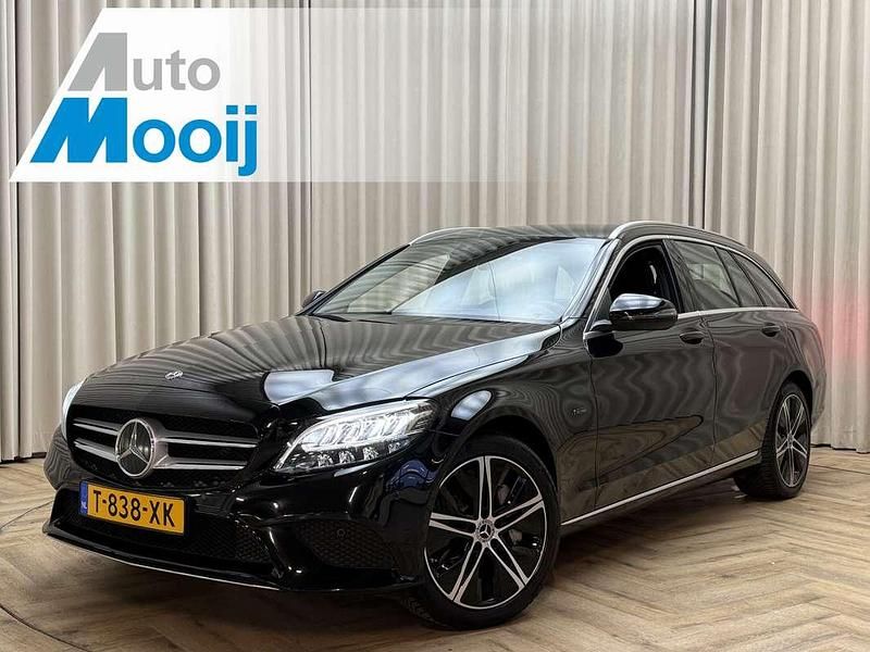 Zwart Occasion 2021 Mercedes C300e Stationwagen | € 24.950 (Super prijs) - Afbeelding 1/4