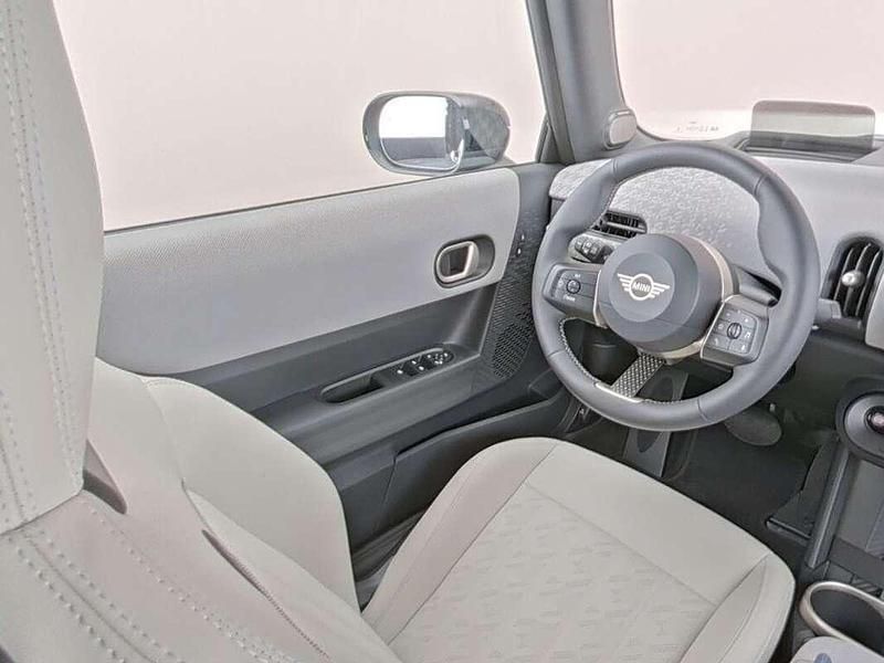 Nieuw Mini Cooper S Cabriolet Favoured 204 PK (150 kW) 2025 Grijs Cabriolet