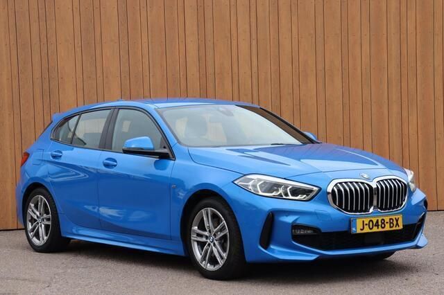 Occasion BMW 118 Executive 140 PK (102 kW) 2020 Blauw Hatchback