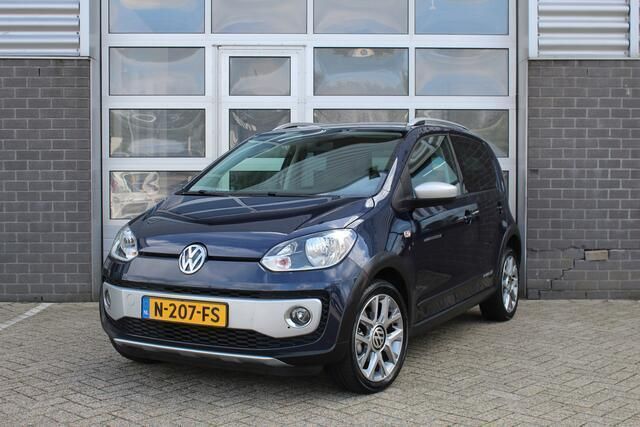 Blauw, metallic lak Gebruikt 2014 VW cross up! Hatchback | € 6.950 (Eerlijke prijs) - Afbeelding 1/4