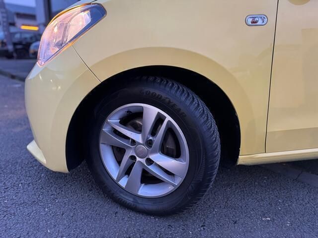 Occasion Seat Mii Reference 60 PK (44 kW) 2012 Geel Hatchback