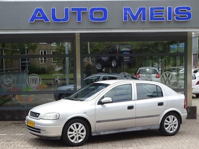 Grijs Gebruikt 1999 Opel Astra Sport Hatchback | € 1.295 (Eerlijke prijs) - Afbeelding 1/4