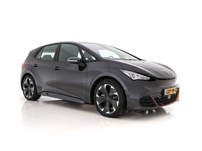Grijs Gebruikt 2023 Cupra Born Hatchback | € 32.945 (Iets duurder) - Afbeelding 1/4