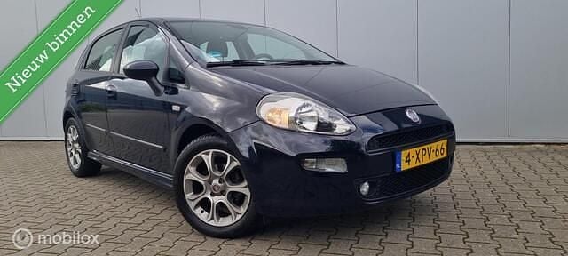 Blauw Gebruikt 2014 Fiat Punto Evo Street Hatchback | € 4.990 (Eerlijke prijs) - Afbeelding 1/4