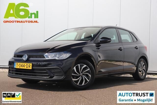 Deep black Gebruikt 2023 VW Polo Life Hatchback | € 17.900 (Super prijs) - Afbeelding 1/4