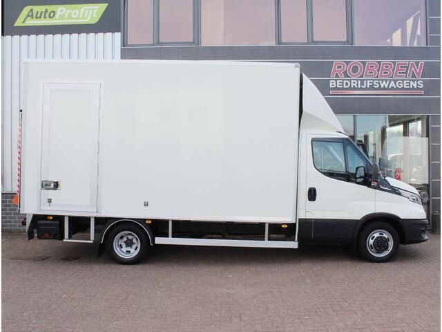 Wit Gebruikt 2024 Iveco Daily Van | € 53.950 - Afbeelding 1/4