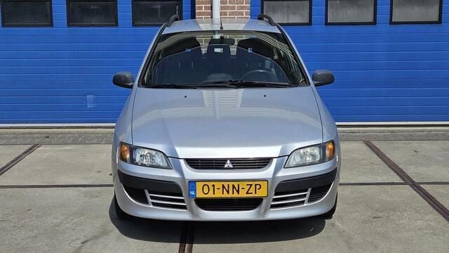 Grijs Gebruikt 2003 Mitsubishi Space Star MPV | € 999 (Eerlijke prijs) - Afbeelding 1/4