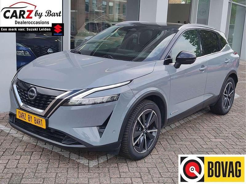 Grijs, metallic lak Gebruikt 2023 Nissan Qashqai 360º SUV | € 31.925 (Eerlijke prijs) - Afbeelding 1/4
