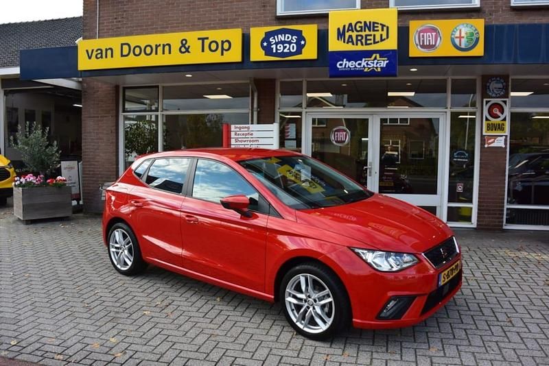 Rood Gebruikt 2020 Seat Ibiza FR Hatchback | € 10.950 (Goede deal) - Afbeelding 1/4